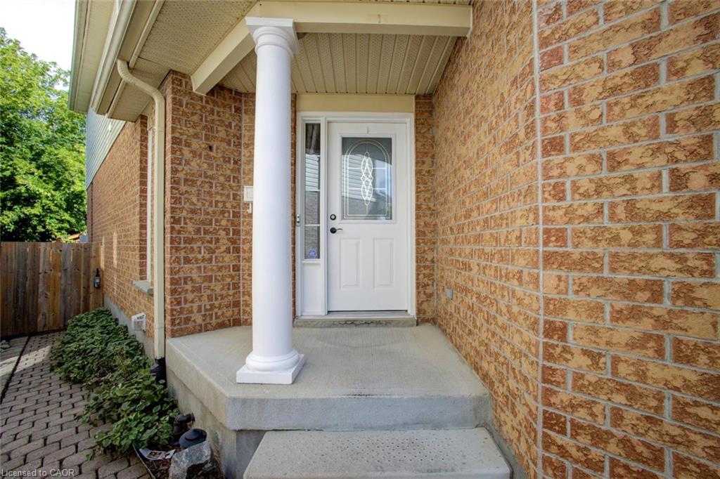 11 Kroeger Crescent Property Photo 10