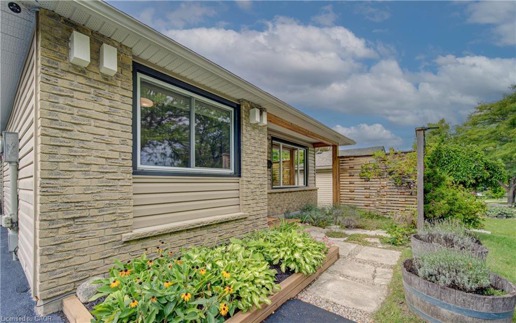 73 Christopher Drive Property Photo 4