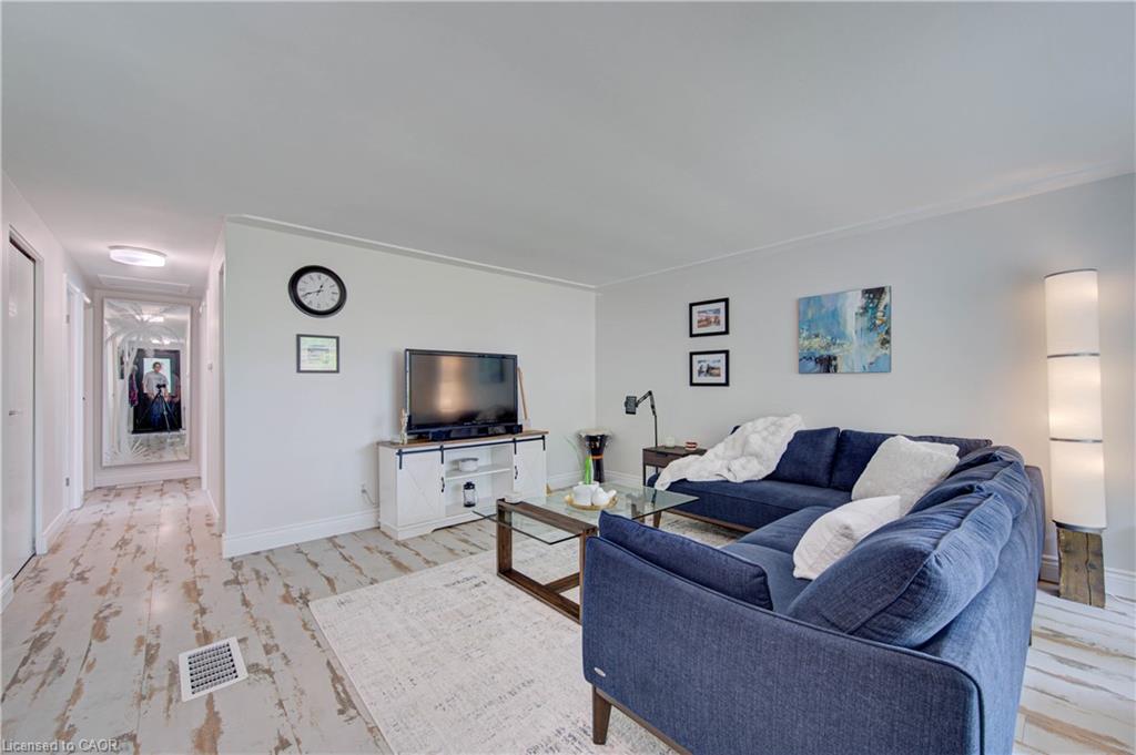 73 Christopher Drive Property Photo 8