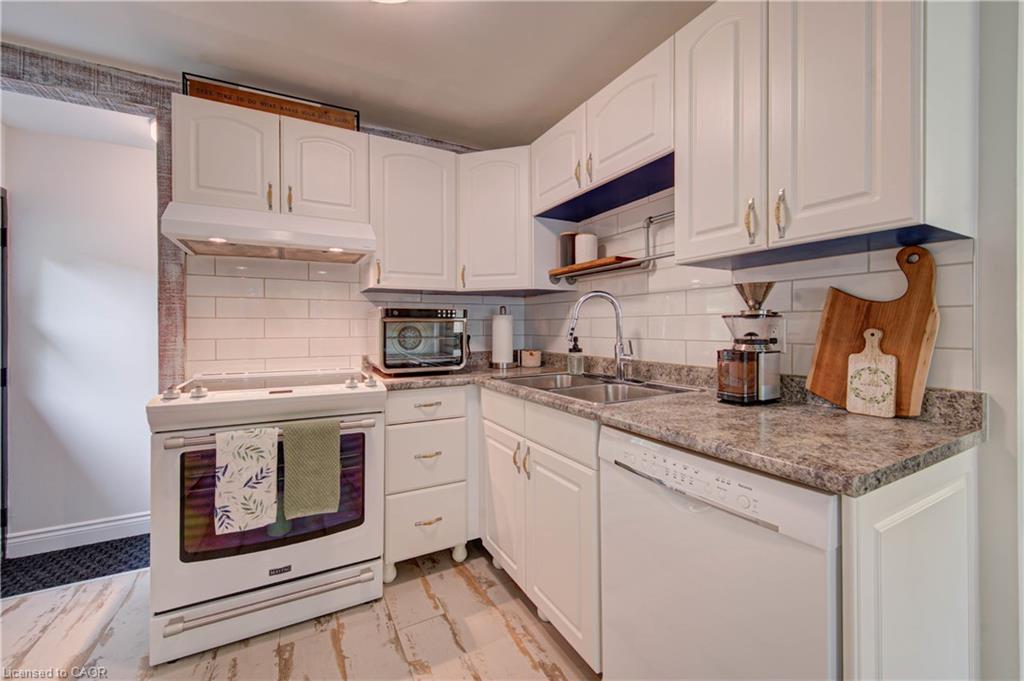 73 Christopher Drive Property Photo 24