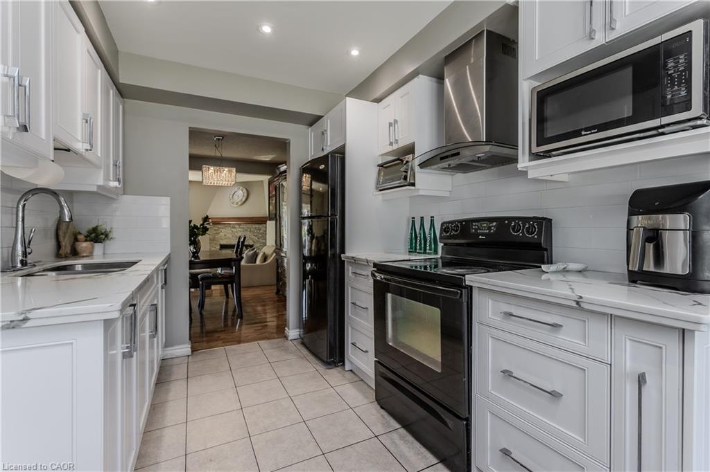 14 Ellington Avenue Property Photo 6