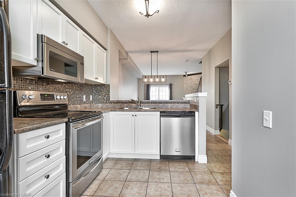 5-5080 Fairview Street Property Photo 6