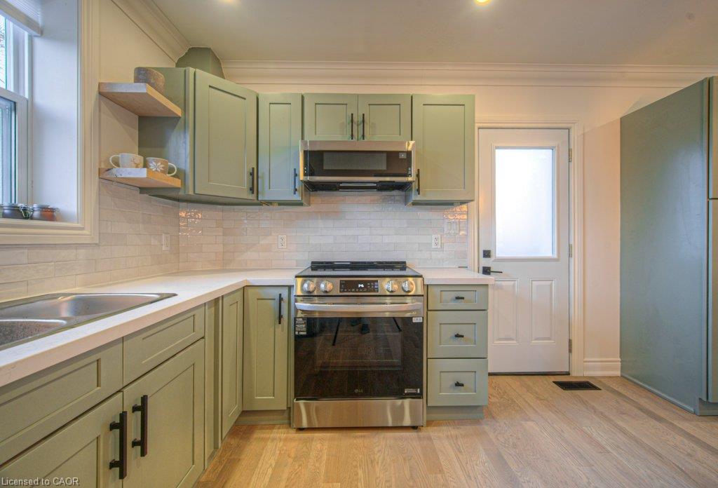 30 Dunbar Road S Property Photo 11