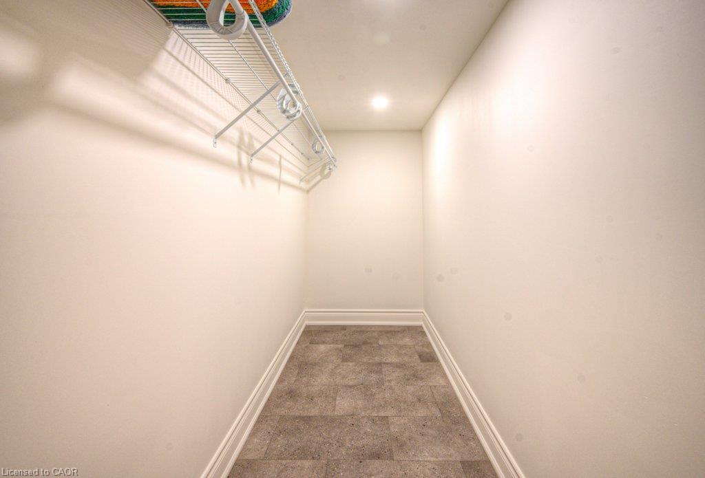 30 Dunbar Road S Property Photo 31