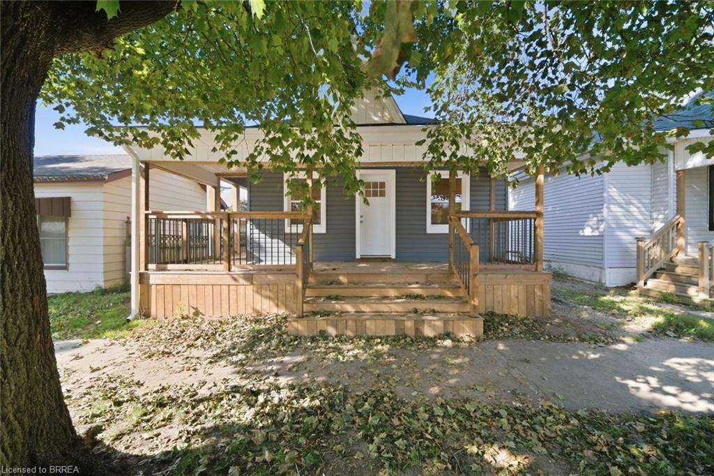 140 Pearl Street Property Photo 2