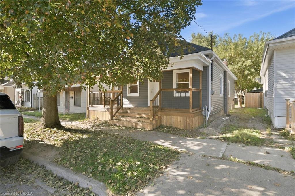 140 Pearl Street Property Photo 3