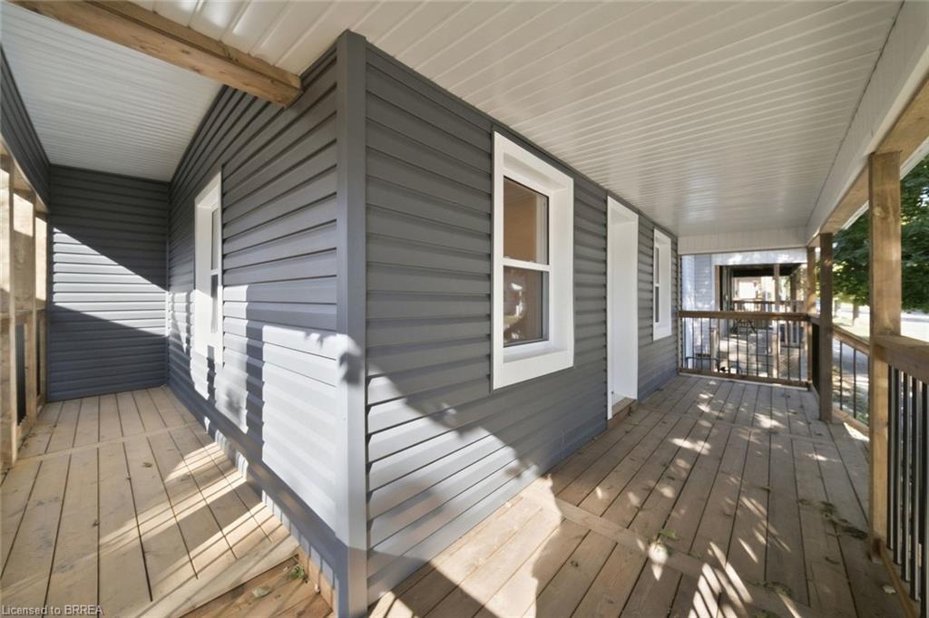 140 Pearl Street Property Photo 6