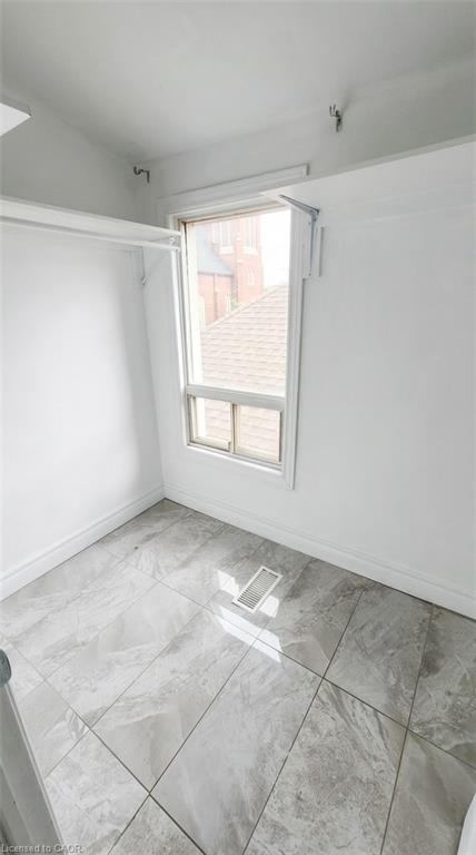 1394 Cannon Street E Property Photo 18