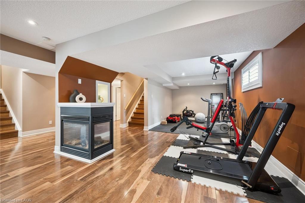 517 Topper Woods Crescent Property Photo 40