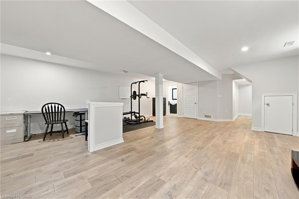 96 Springvalley Crescent Property Photo 30