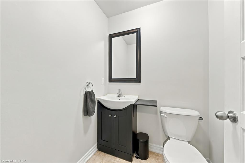 96 Springvalley Crescent Property Photo 32