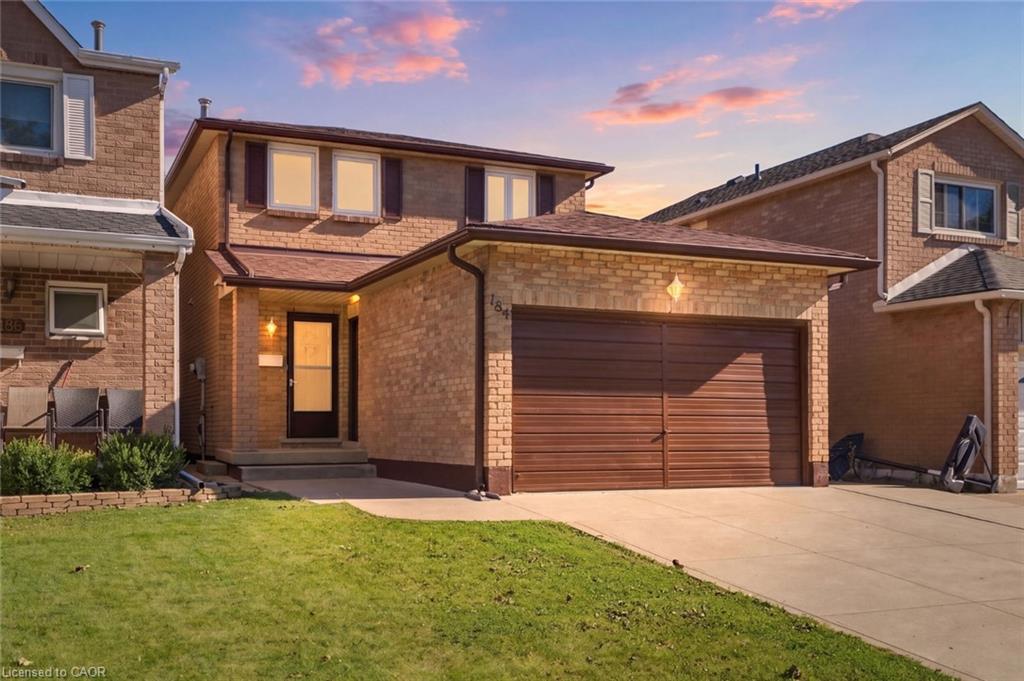 184 Macintosh Drive Property Photo 1