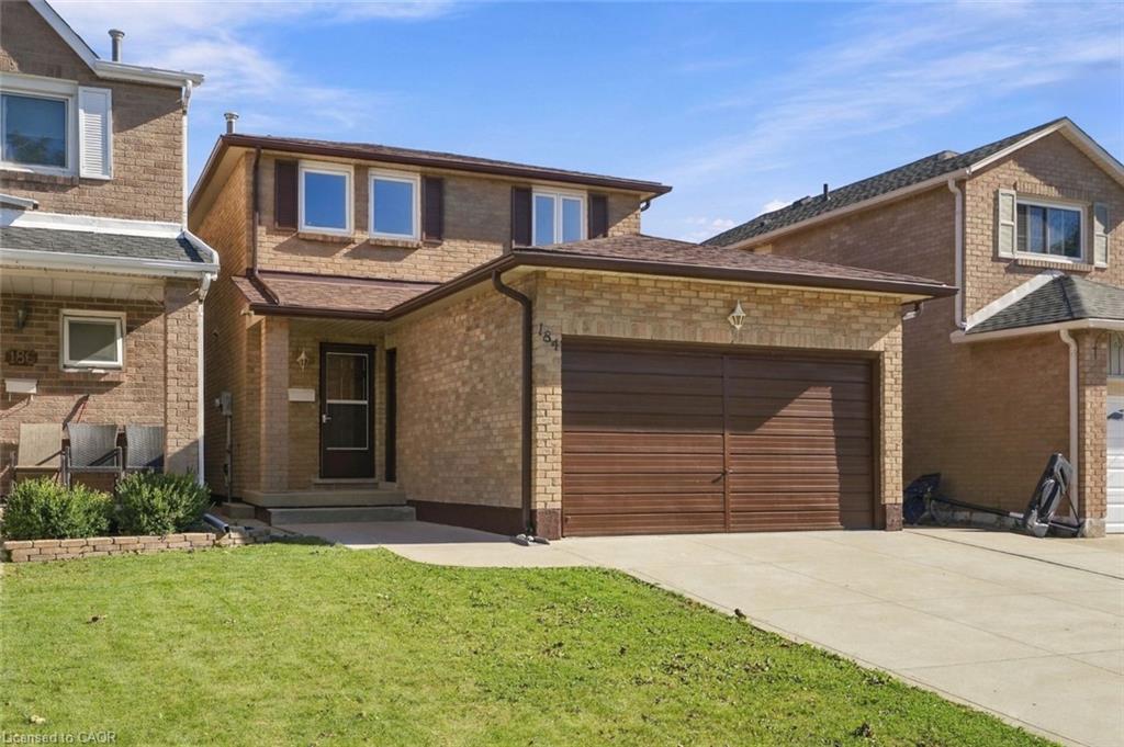 184 Macintosh Drive Property Photo 2