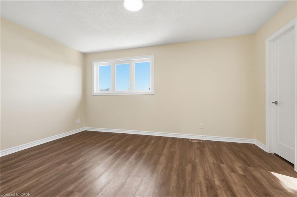 184 Macintosh Drive Property Photo 18