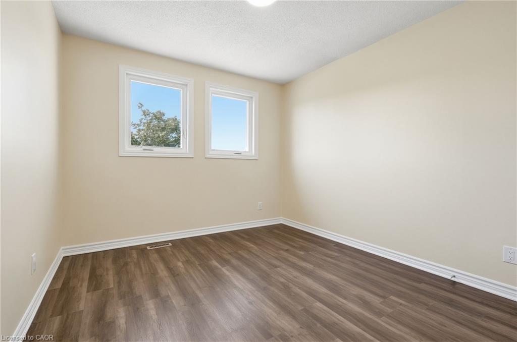 184 Macintosh Drive Property Photo 25