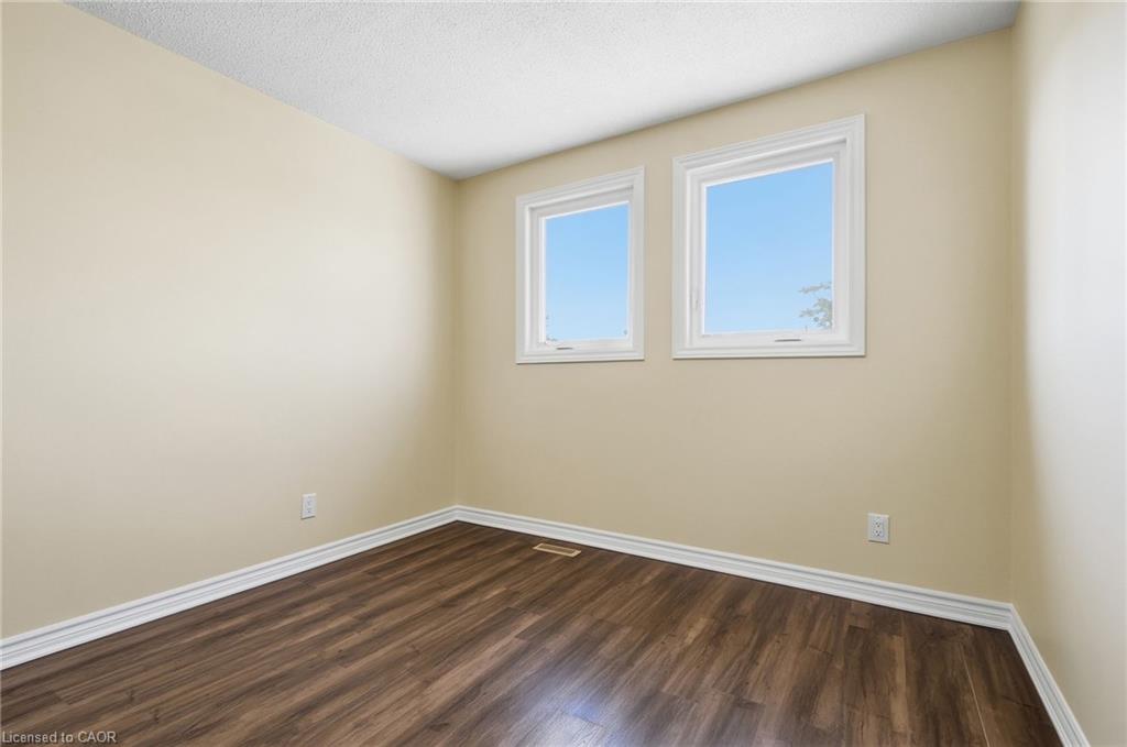 184 Macintosh Drive Property Photo 28
