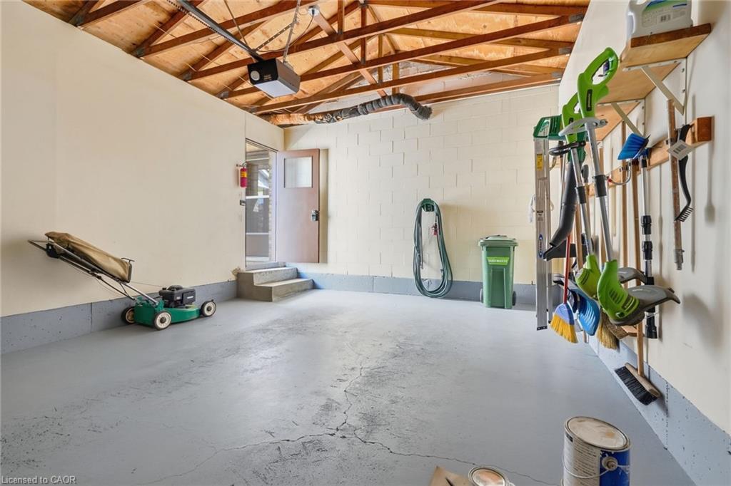 184 Macintosh Drive Property Photo 45