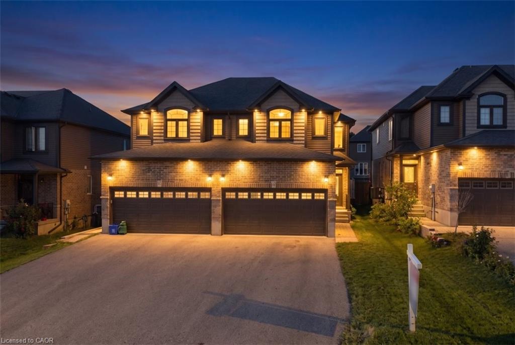 109 Links Crescent Property Photo 1