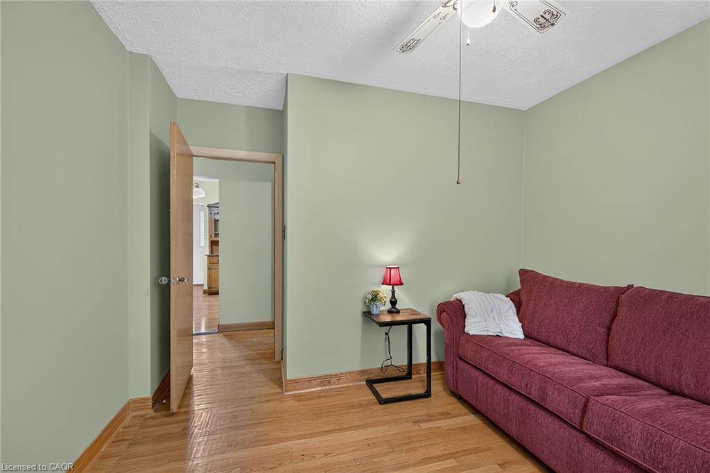 390 East 37th Street Property Photo 25