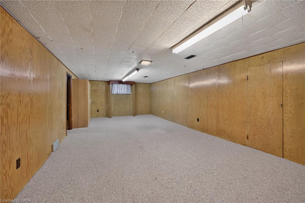 390 East 37th Street Property Photo 29