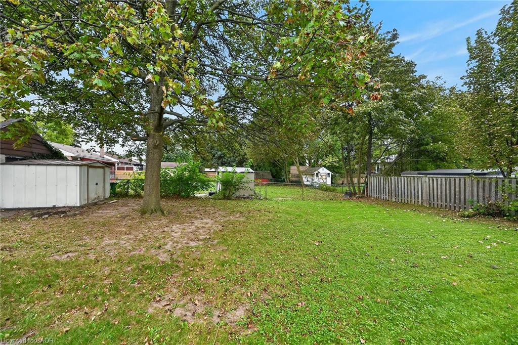 390 East 37th Street Property Photo 41