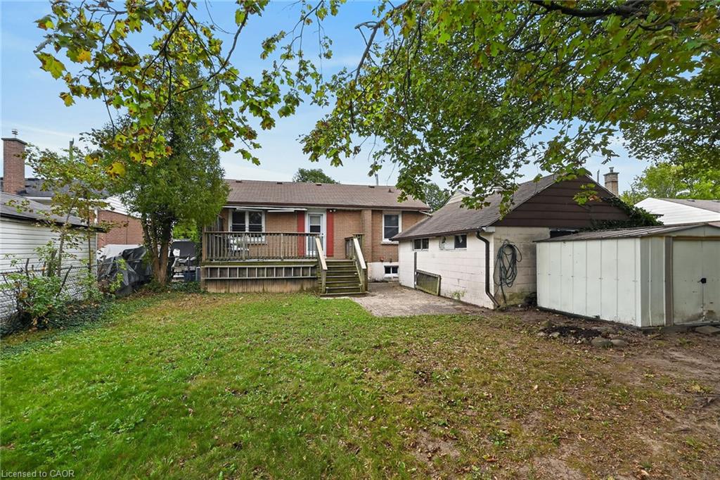 390 East 37th Street Property Photo 44