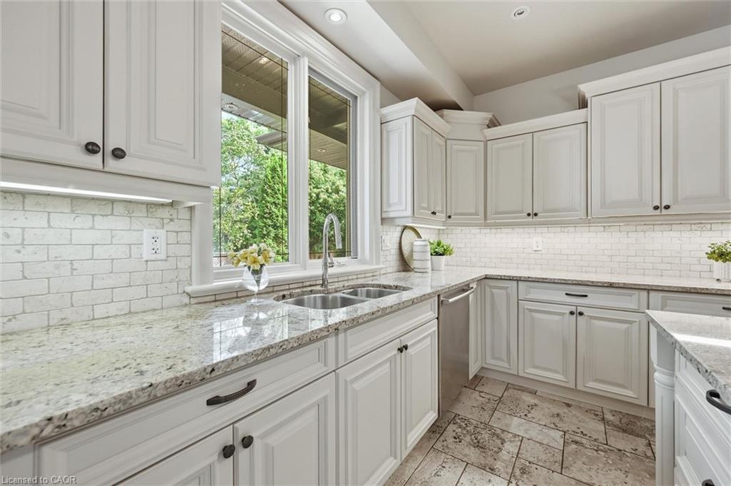249 Lakeside Avenue Property Photo 17