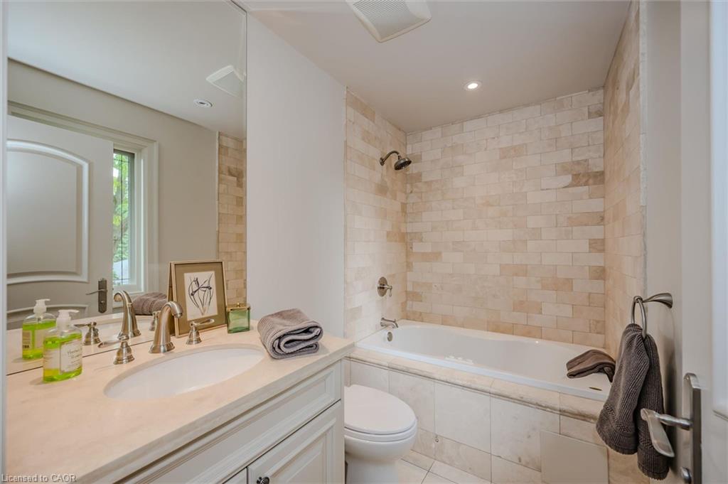 249 Lakeside Avenue Property Photo 29