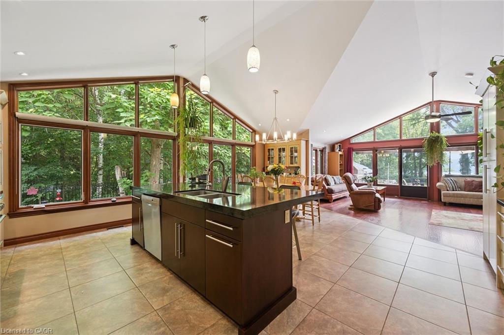 410 Avenue Road Property Photo 7