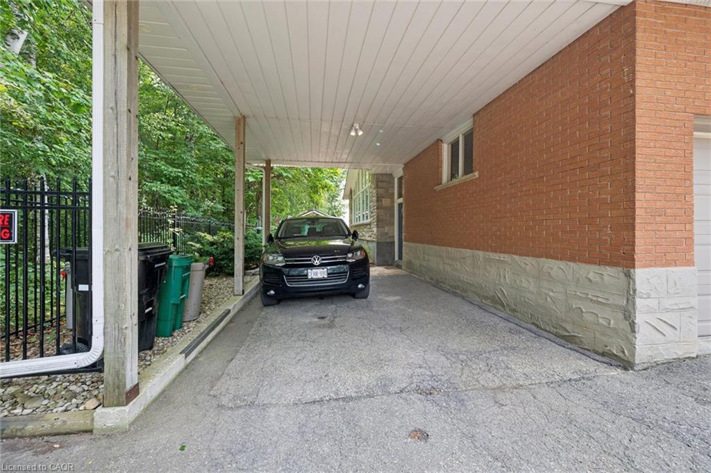 410 Avenue Road Property Photo 28
