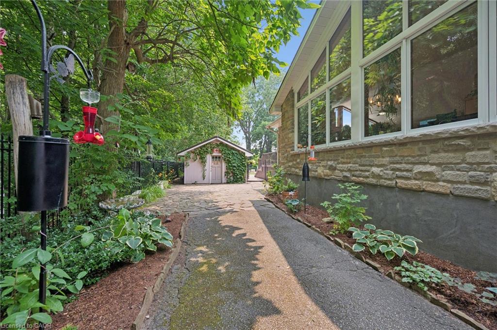 410 Avenue Road Property Photo 29