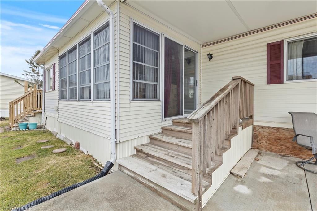 347-3033 Townline Road Property Photo 16