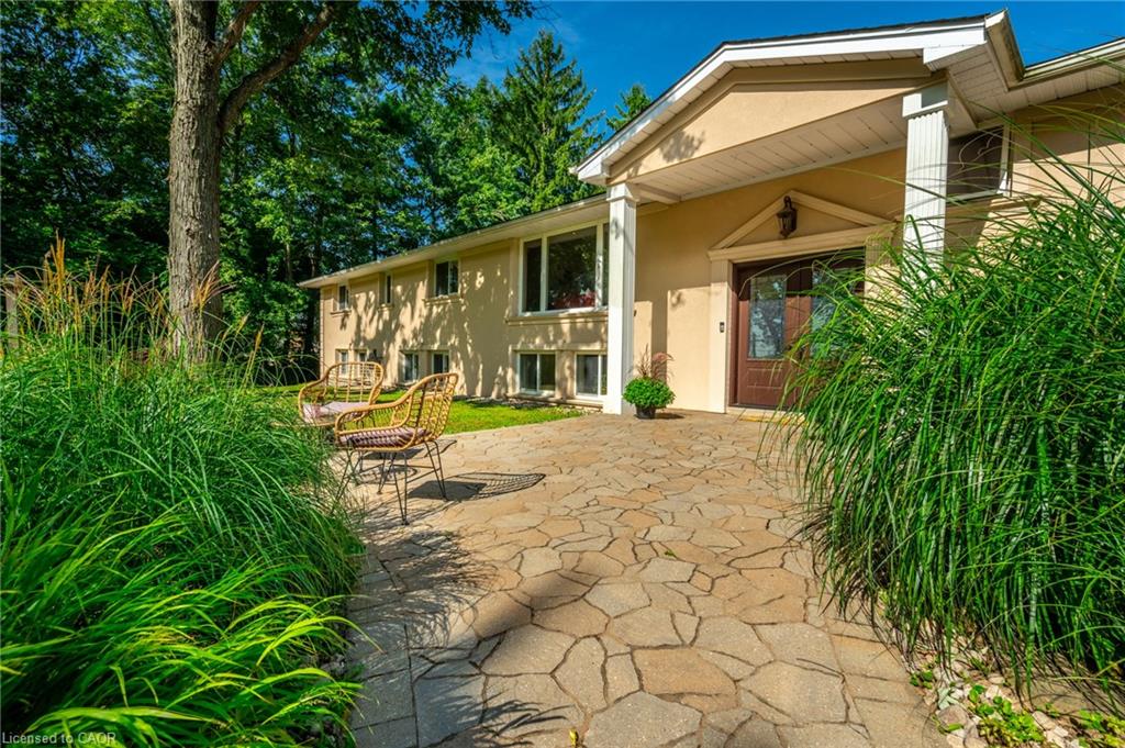 2159 Britannia Road Property Photo 3