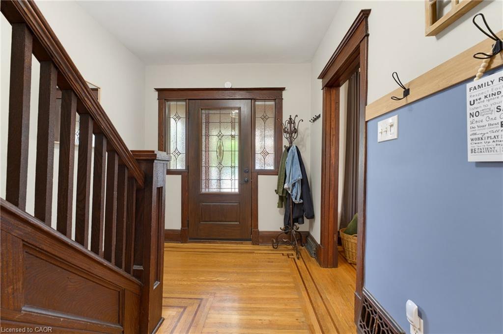 394 Charlton Avenue W Property Photo 6