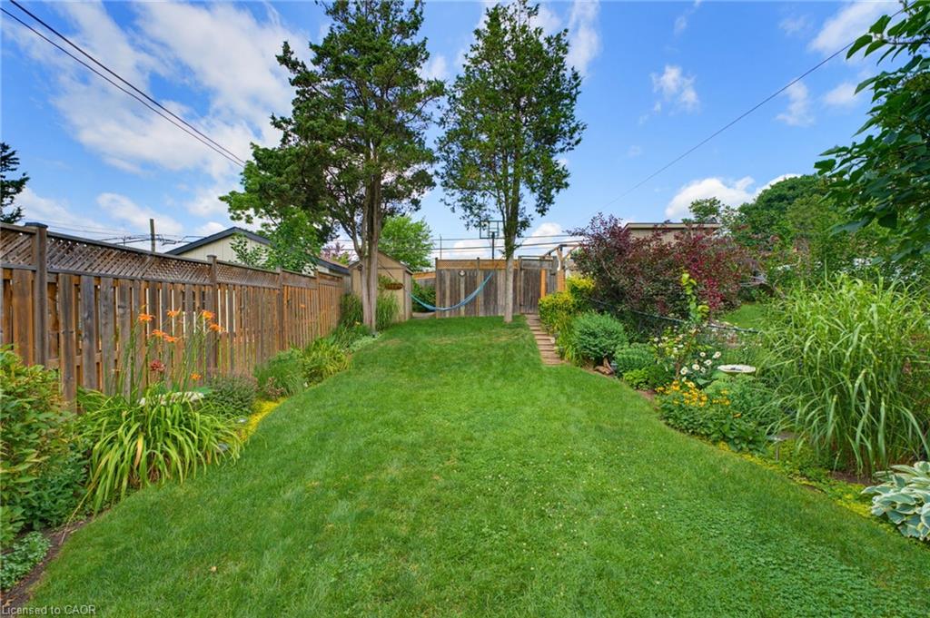 394 Charlton Avenue W Property Photo 40