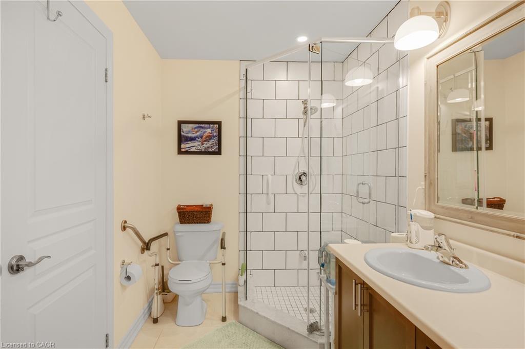 77-80 Willow Street Property Photo 23