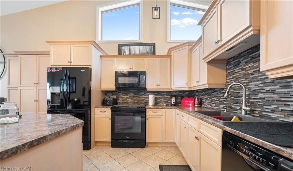 4015 Weinbrenner Road Property Photo 6