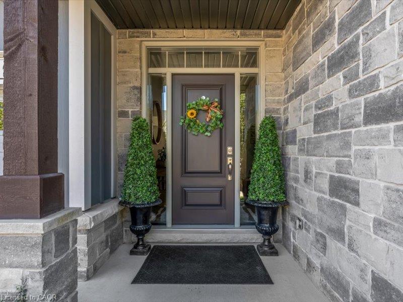 17 Ridgeview Crescent Property Photo 3