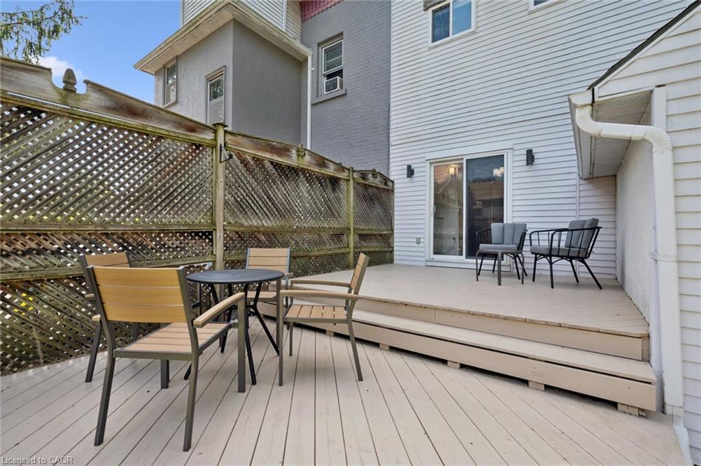 54 Willow Street Property Photo 40