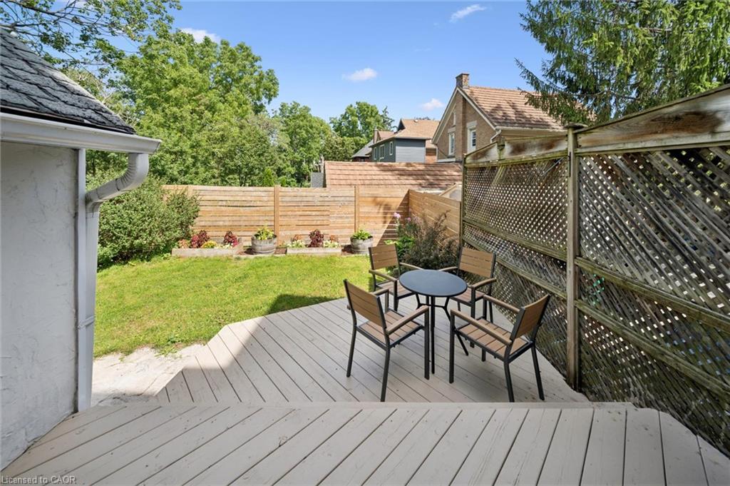 54 Willow Street Property Photo 41