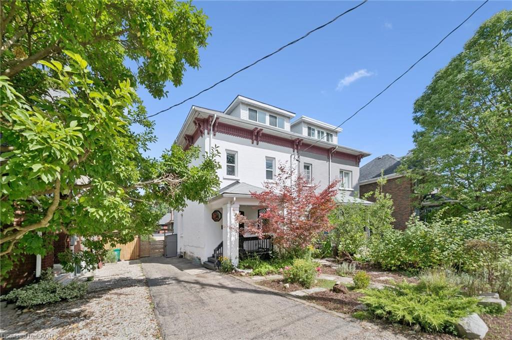 54 Willow Street Property Photo 44