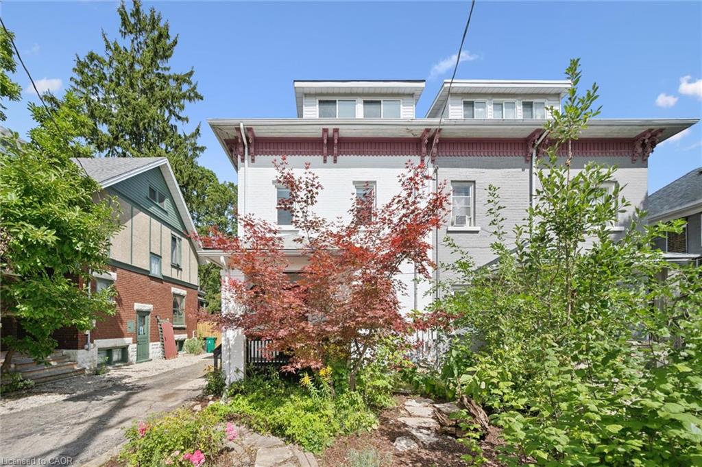 54 Willow Street Property Photo 49