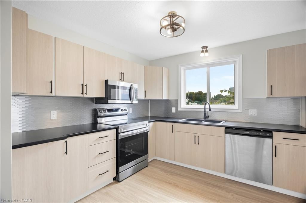 94 Chapel Street Property Photo 20