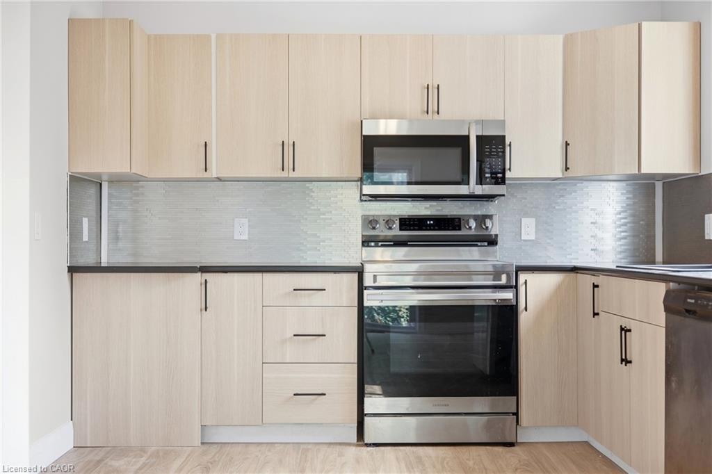 94 Chapel Street Property Photo 25