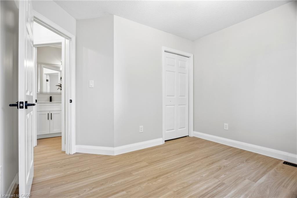 94 Chapel Street Property Photo 32