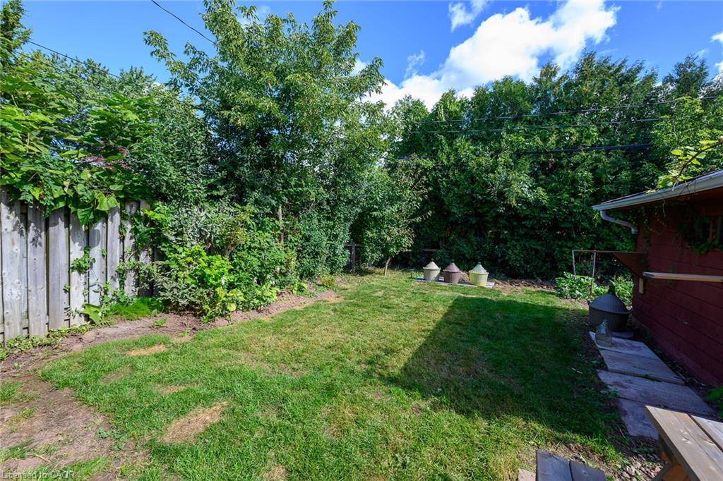 1308 Redbank Crescent Property Photo 23