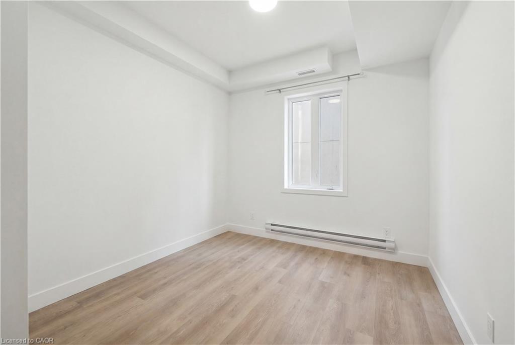 45 Wellington Street N Property Photo 18