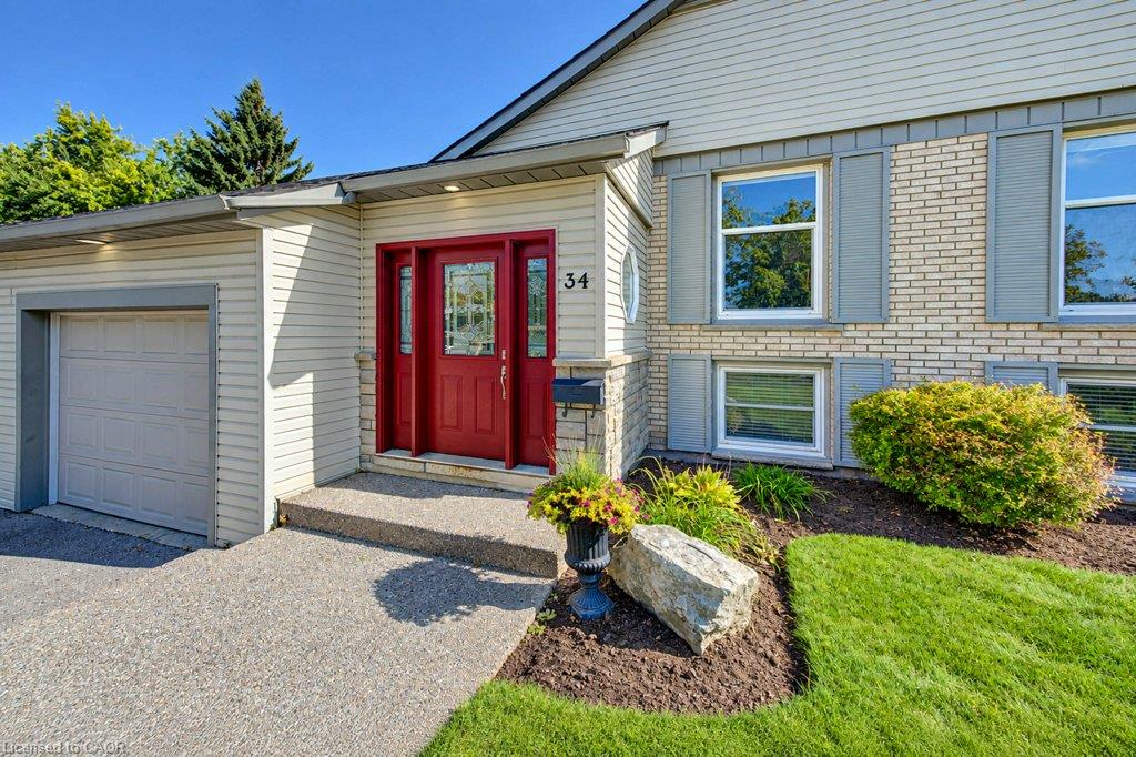 34 Wayne Drive Property Photo 3