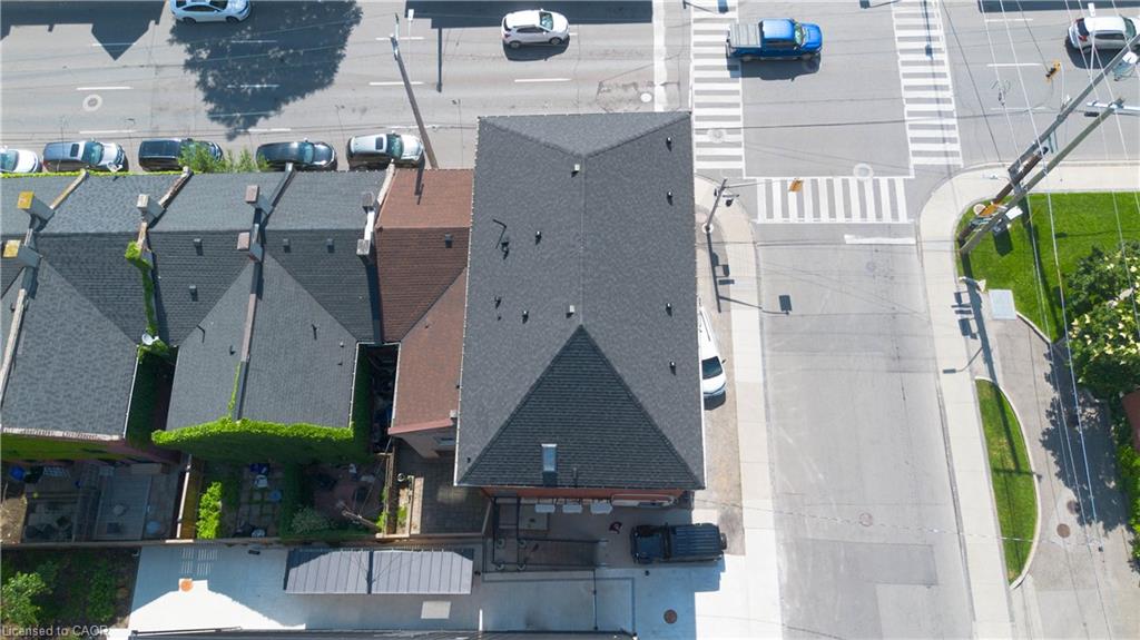45 Wellington Street N Property Photo 31