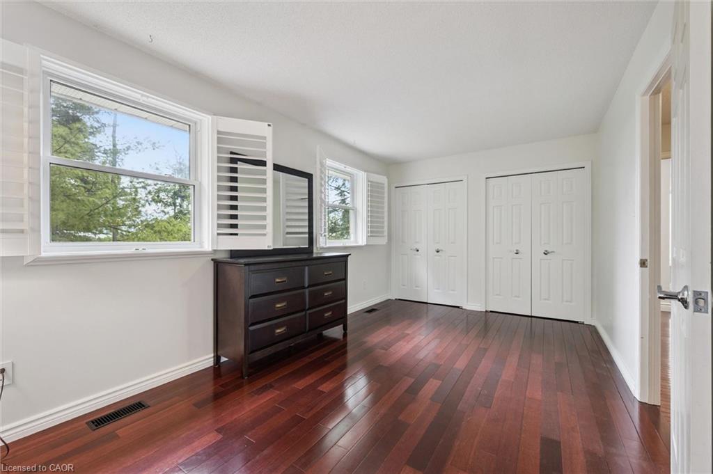 21 Tinatawa Court Property Photo 21
